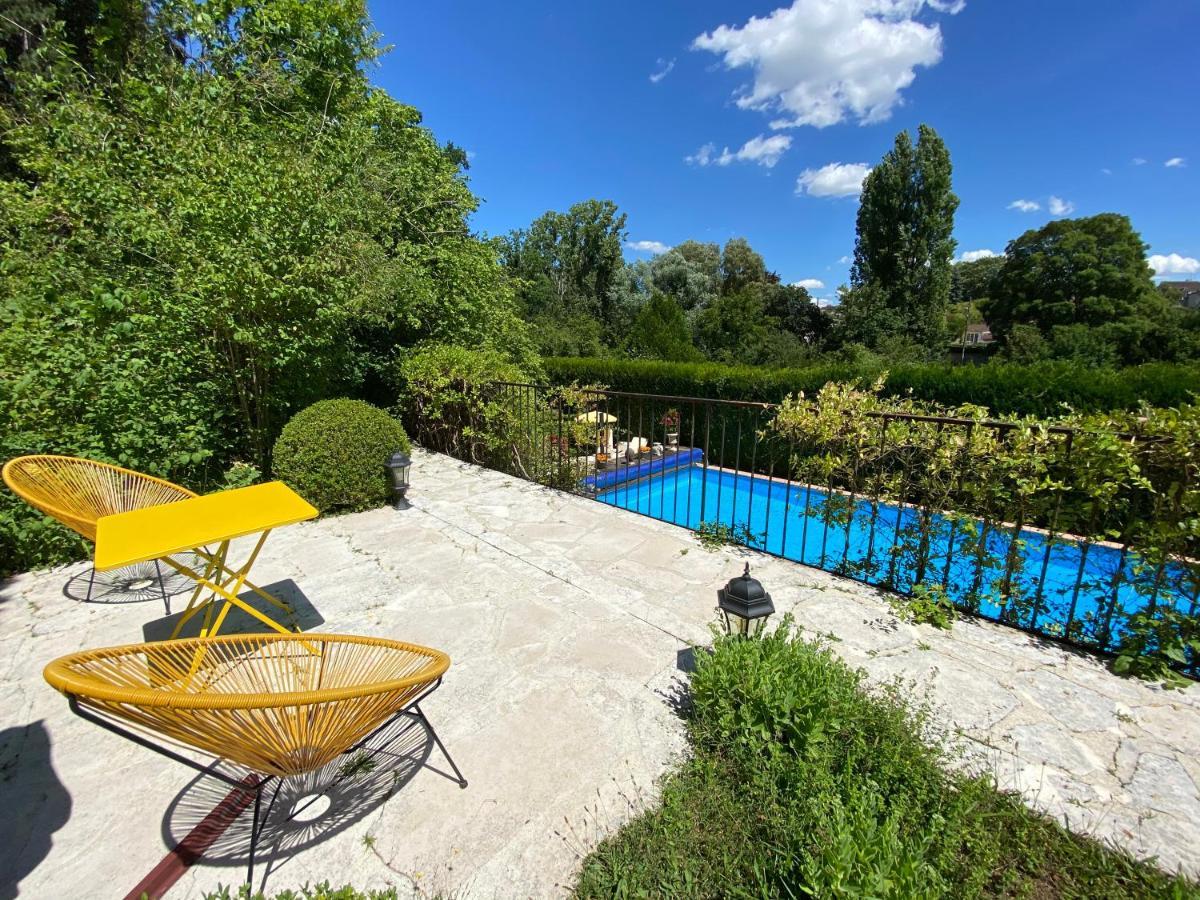 Manoir Des Cavaliers - Bnb Chantilly Exterior photo