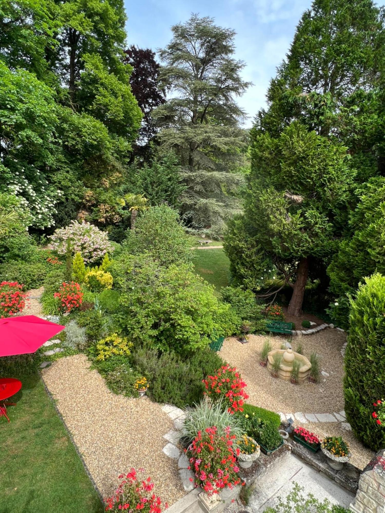 Manoir Des Cavaliers - Bnb Chantilly Exterior photo
